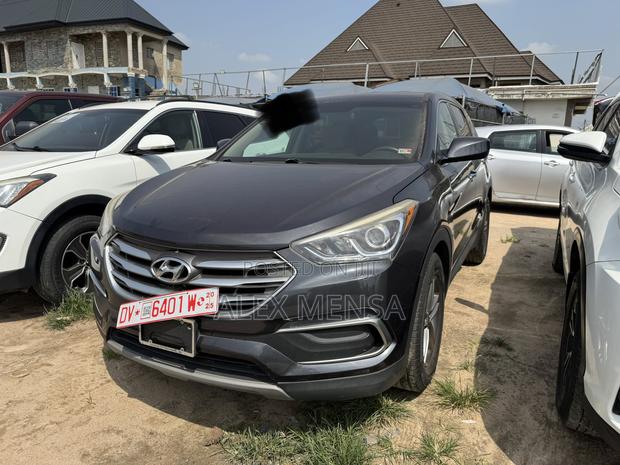 Hyundai Santa Fe 2018 Gray