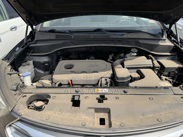 Hyundai Santa Fe 2018 Gray