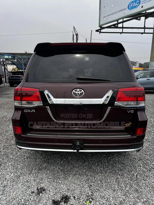 Toyota Land Cruiser 4.0 V6 GX-R 2011