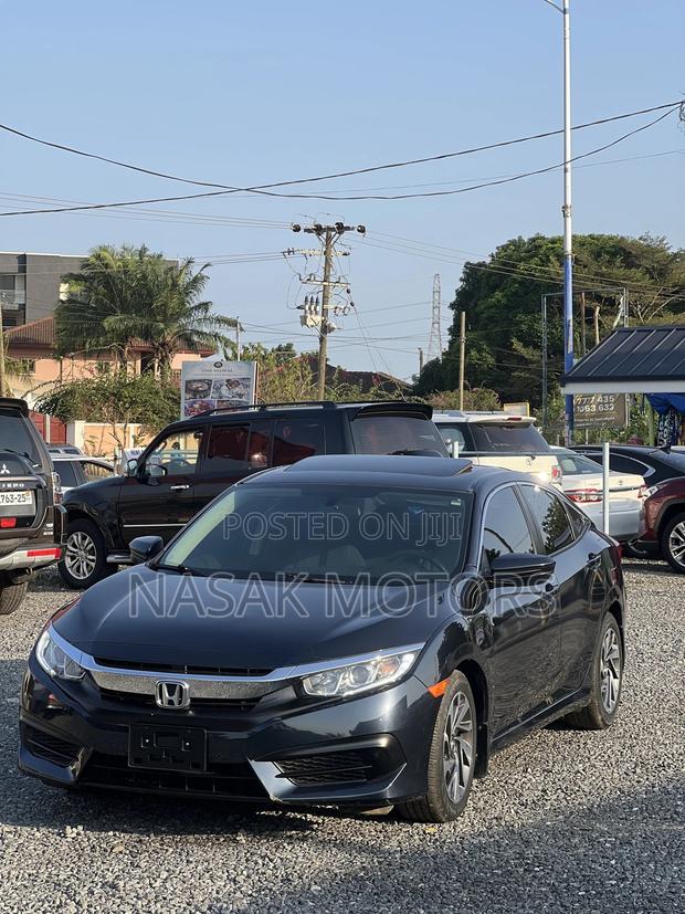 Honda Civic EX 4dr Sedan (2.0L 4cyl) 2017 Gray