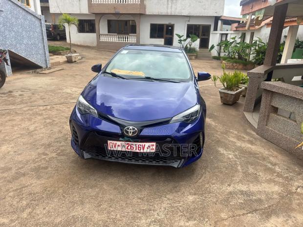 Toyota Corolla S w/Special Edition Pkg (1.8L 4cyl CVT) 2016 Blue