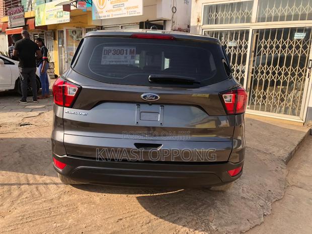 Ford Escape 2018 Gray