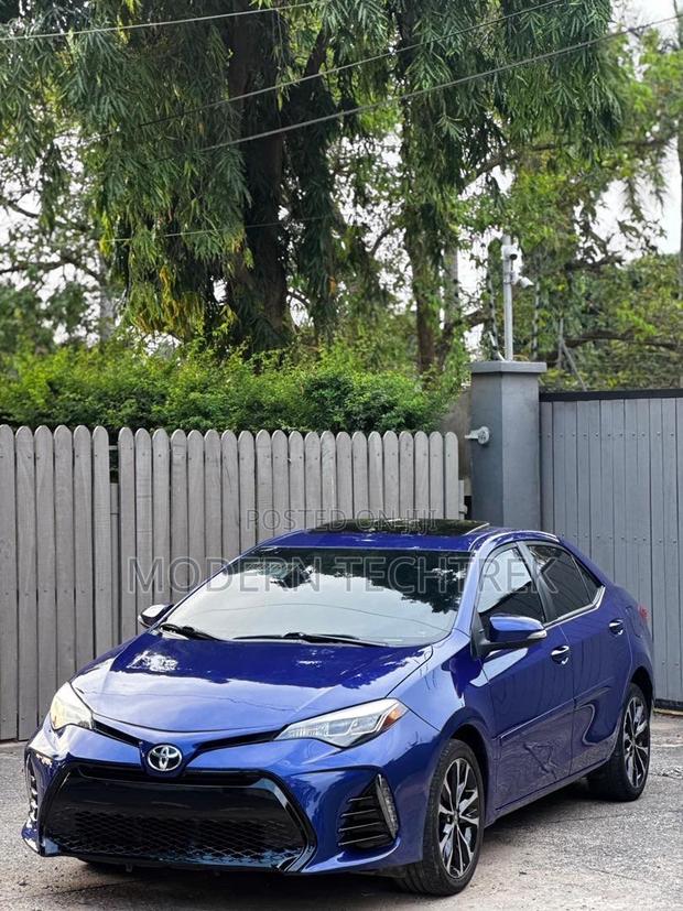 Toyota Corolla SE Special Edition 4dr Sedan (1.8L 4cyl CVT) 2017 Blue
