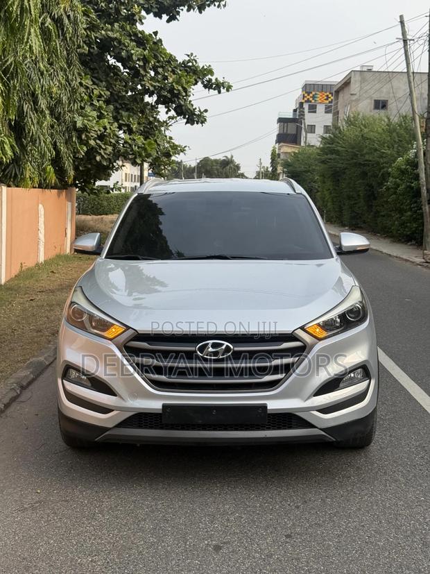Hyundai Tucson SEL AWD 2018 Silver