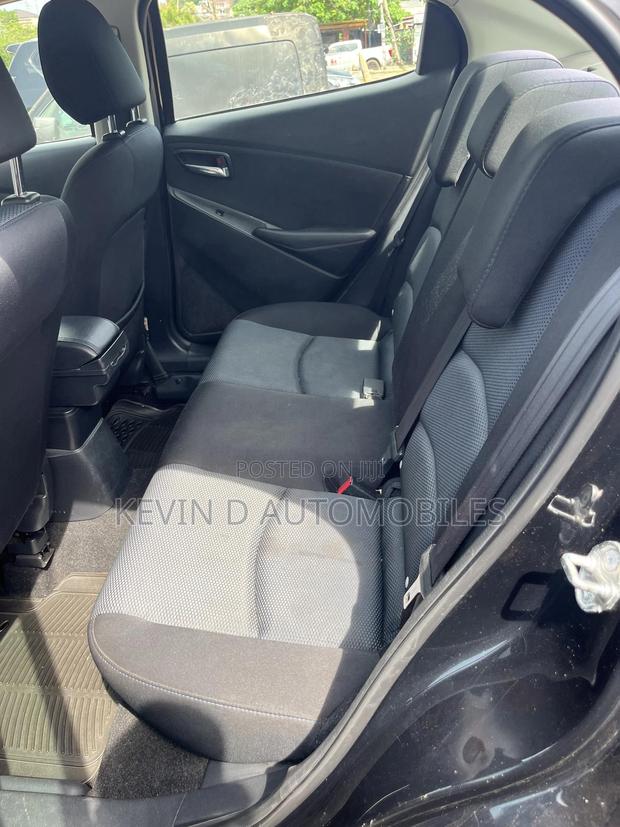 Scion iA Base 2016 Black