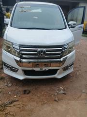 Honda Stepwgn 2012 White for sale