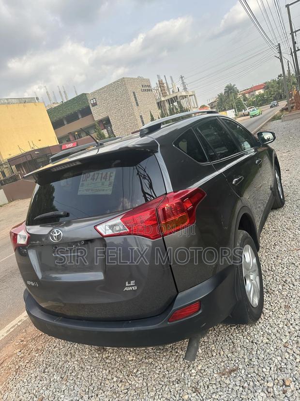 Toyota RAV4 SE AWD (2.5L 4cyl 6A) 2016 Gray