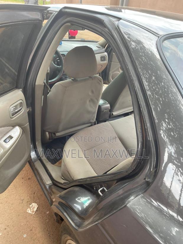 Nissan Sentra SE-R 2002 Ivory