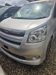 Toyota Noah 2.0 143hp AWD (8 Seater) 2013 Gray for sale