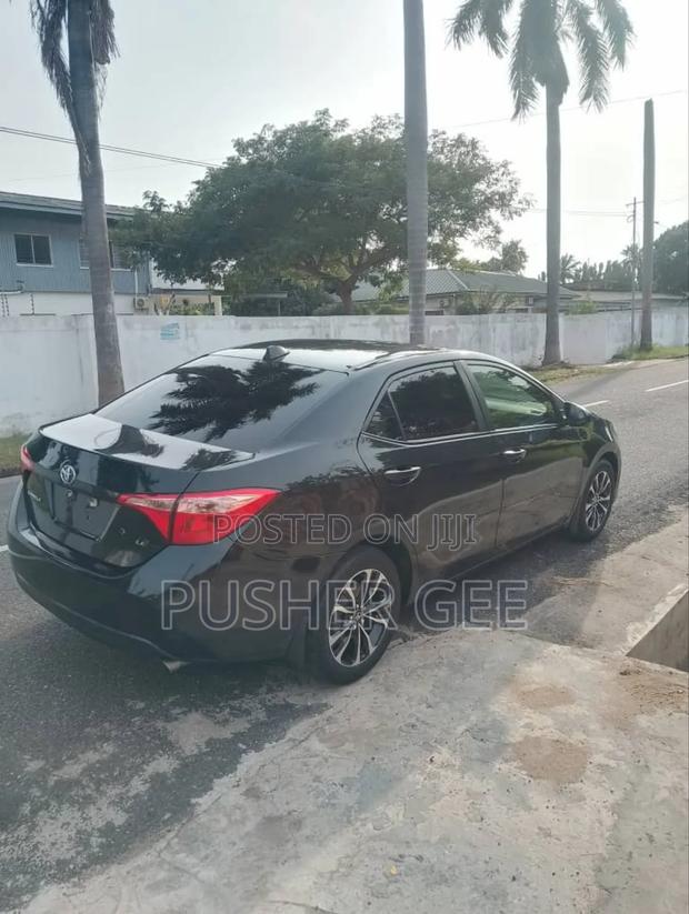 Toyota Corolla LE Eco (1.8L 4cyl 2A) 2019 Gray