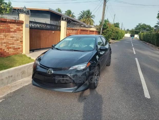 Toyota Corolla LE Eco (1.8L 4cyl 2A) 2019 Gray