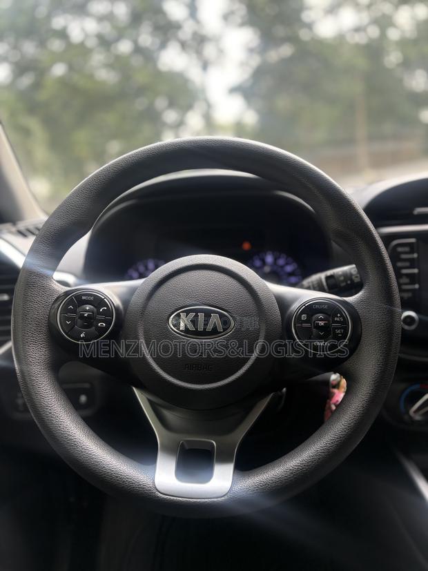 Kia Soul LX 2021 Gray