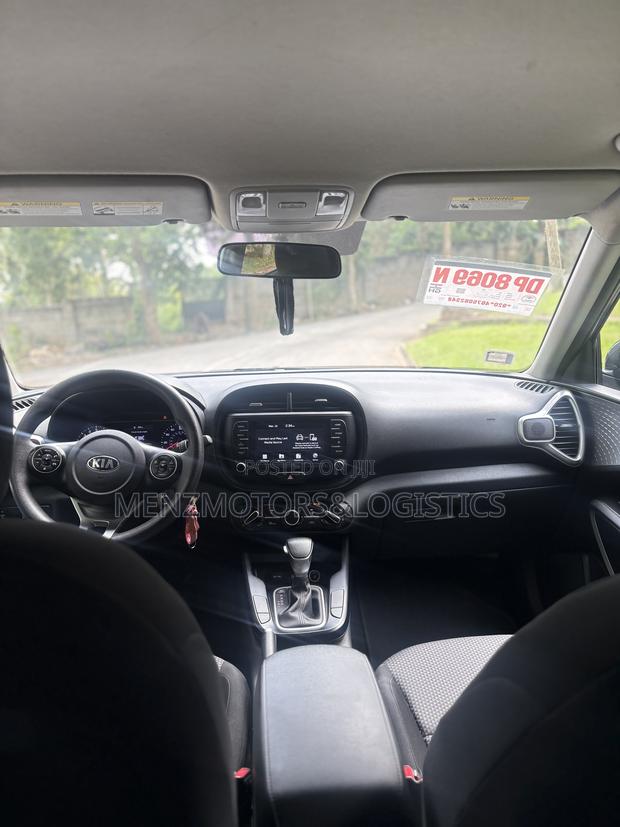 Kia Soul LX 2021 Gray