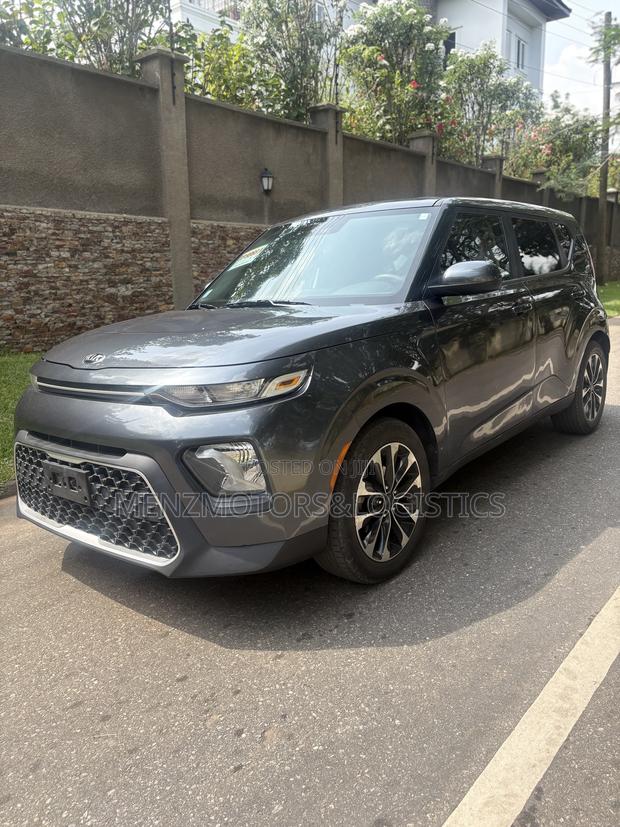 Kia Soul LX 2021 Gray