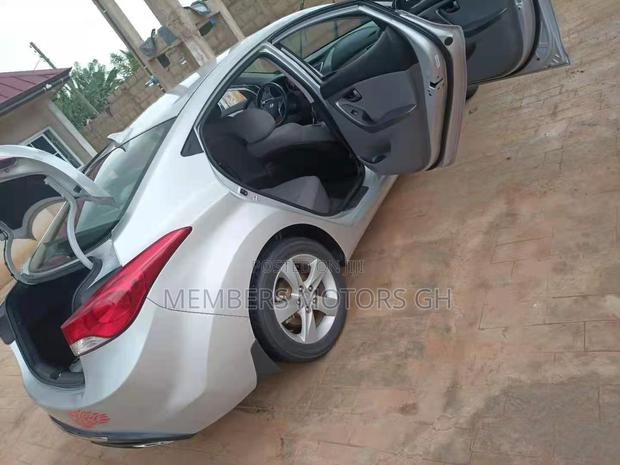 Hyundai Elantra GLS 2012 Silver
