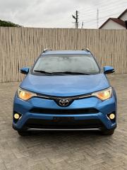 Toyota RAV4 XLE FWD (2.5L 4cyl 6A) 2017 Blue for sale
