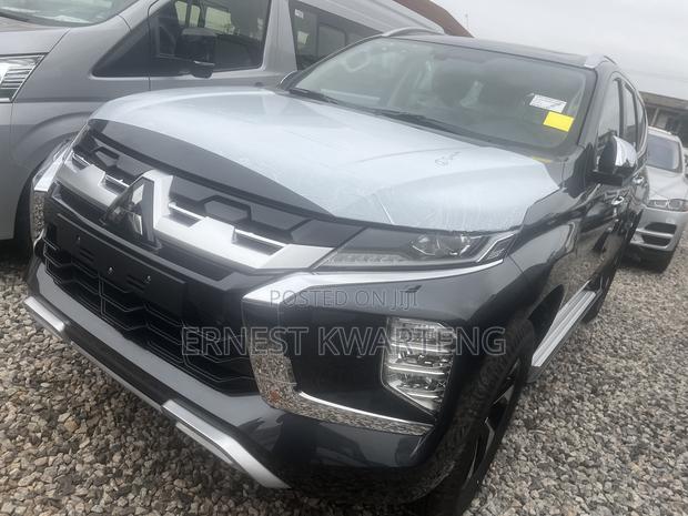 New Mitsubishi Pajero Sport 2025 Gray