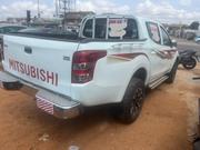 Mitsubishi L200 2017 White for sale