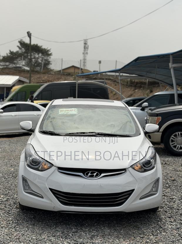 Hyundai Elantra Limited 4dr Sedan (1.8L 4cyl 6A) 2015 White