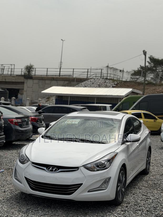 Hyundai Elantra Limited 4dr Sedan (1.8L 4cyl 6A) 2015 White