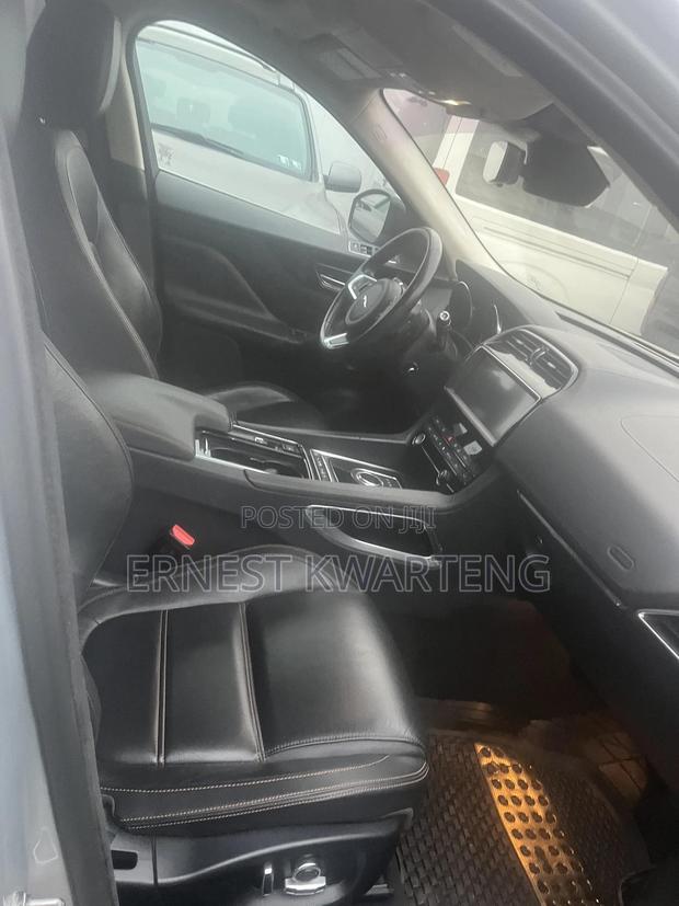 Jaguar F-Pace 2020 Gray