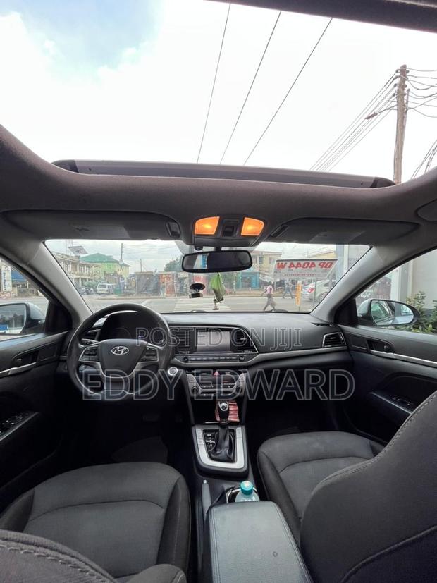 Hyundai Elantra 2018 Gray