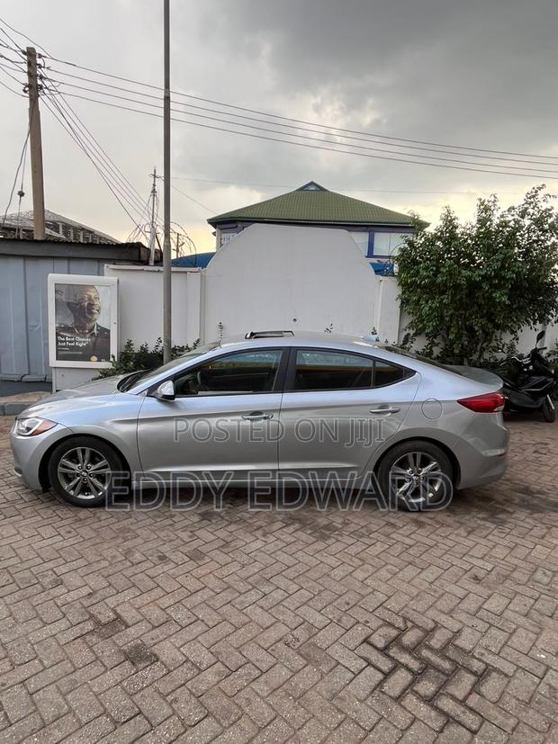 Hyundai Elantra 2018 Gray