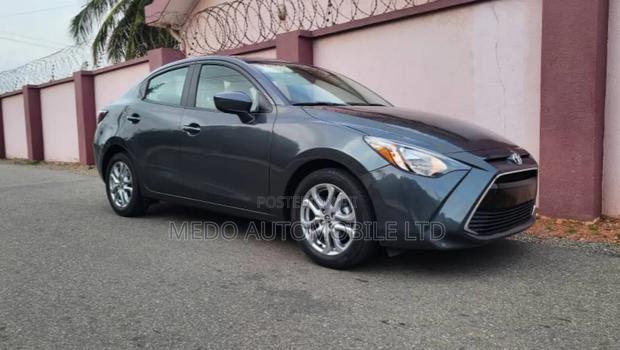 Toyota Yaris iA 1.5 FWD 2017 Silver