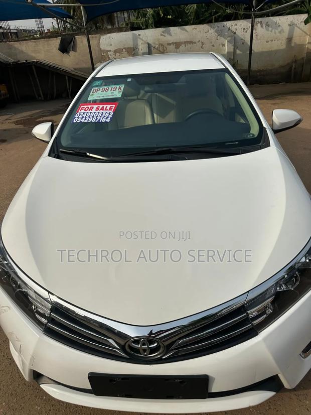 Toyota Corolla L 4dr Sedan (1.8L 4cyl CVT) 2017 White