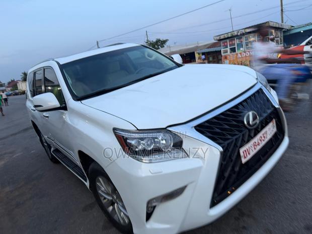Lexus GX 460 Luxury 2019 White