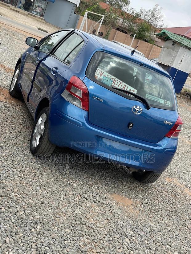 Toyota Yaris 2010 Blue