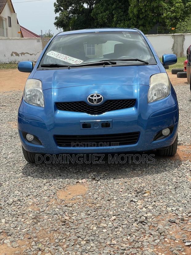Toyota Yaris 2010 Blue