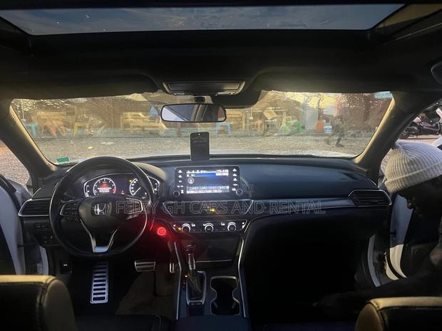 Honda Accord EX-L 2.0T 2018 White