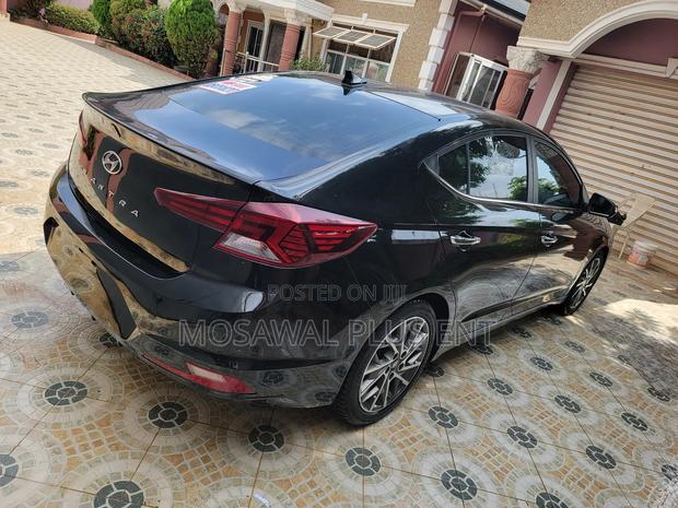 Hyundai Elantra Sport 2020 Black