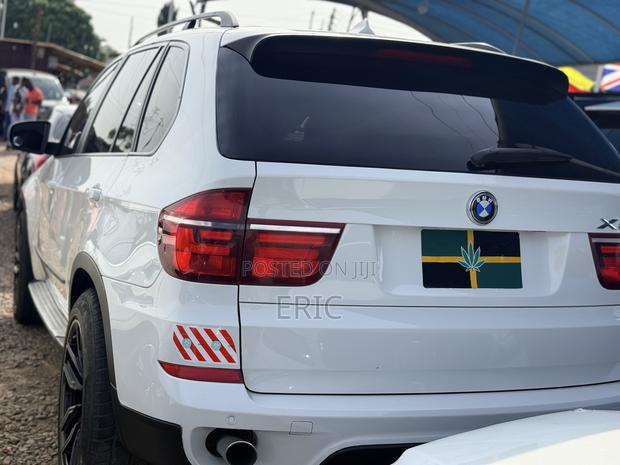 BMW X5 xDrive35i Sport Activity AWD (3.0L 6cyl 8A) 2013 White