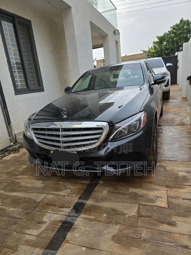 Mercedes-Benz C300 2015 Black