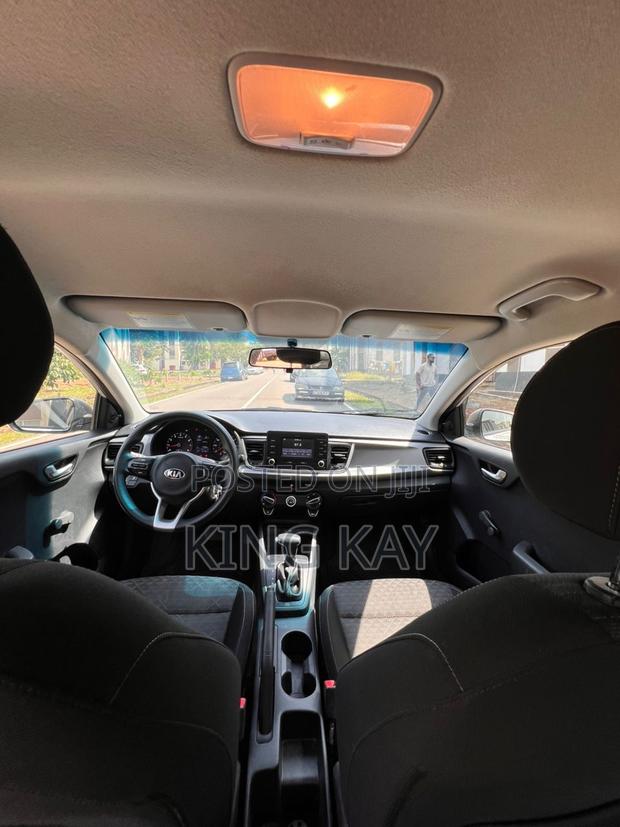 Kia Rio LX Sedan 2018 Silver