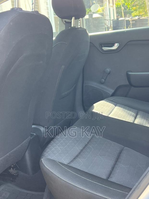 Kia Rio LX Sedan 2018 Silver