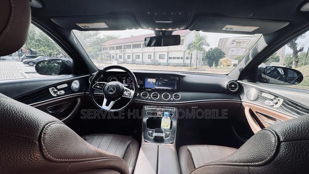 Mercedes-Benz E300 2019 Black