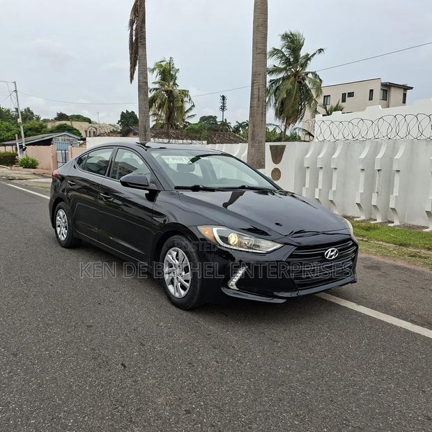 Hyundai Elantra SE Sedan FWD (2.0L 4cyl 6M) 2017 Black