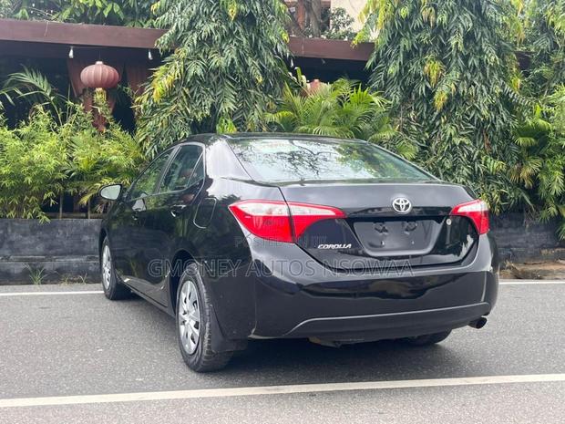 Toyota Corolla LE 4dr Sedan (1.8L 4cyl CVT) 2016 Black