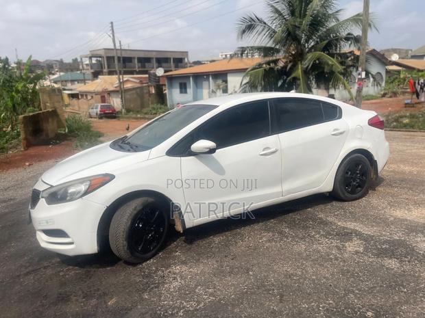 Kia Forte LX Sedan 2015 White