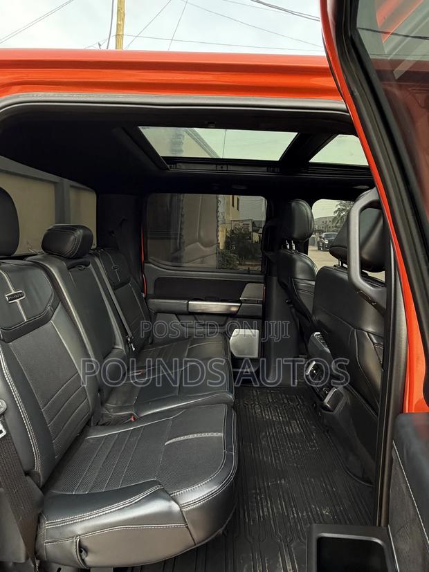 Ford F-150 Raptor 2023 Orange