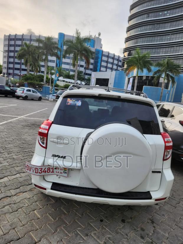 Toyota RAV4 2.5 Limited 4x4 2012 White