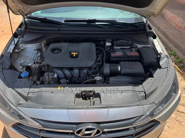 Hyundai Elantra Sport 2019 White