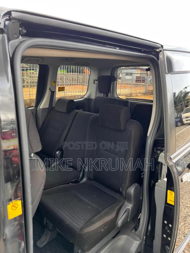 Toyota Voxy 2011 Black