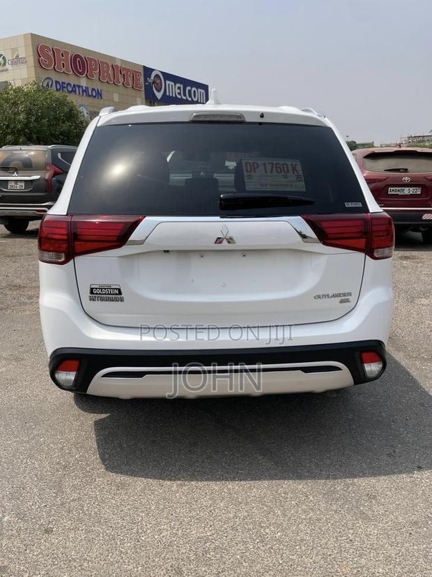 Mitsubishi Outlander SEL AWC 2019 White