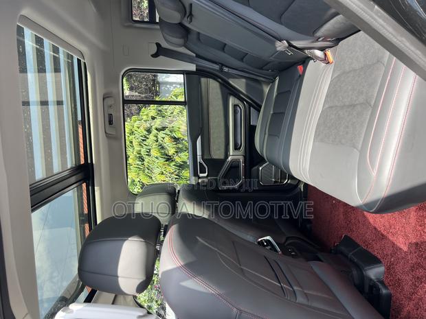 Jetour T2 2.0 Petrol AWD 2025 Black