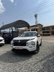 Mitsubishi Outlander SE 2023 White for sale