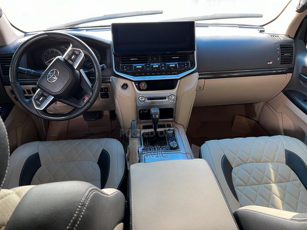 Toyota Land Cruiser 4.5 V8 GXR 2015 Black